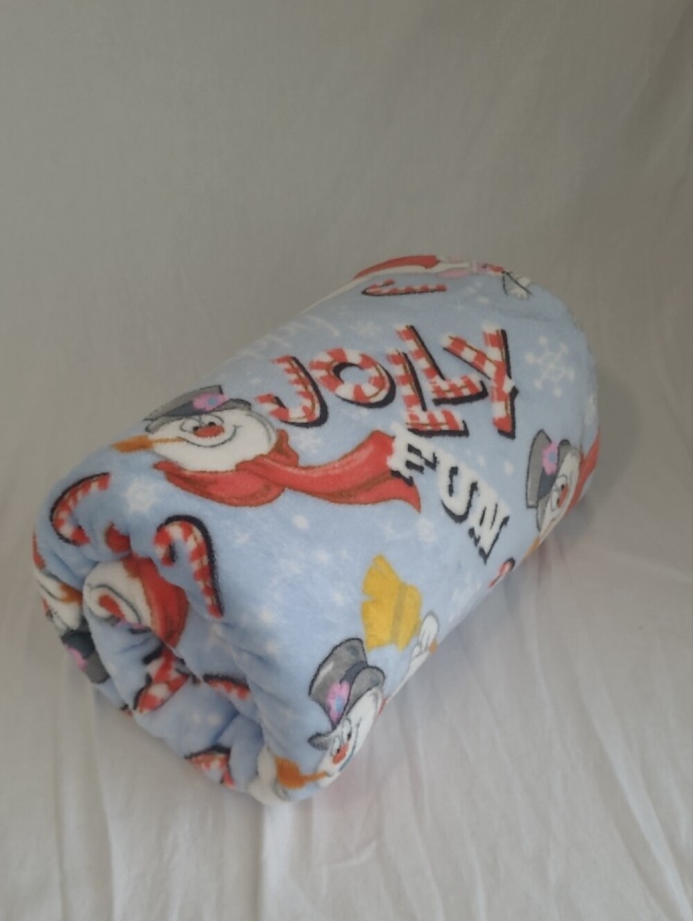 Frosty The Snowman Throw Blanket
